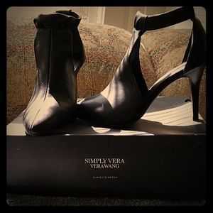 Simply vera wang heels